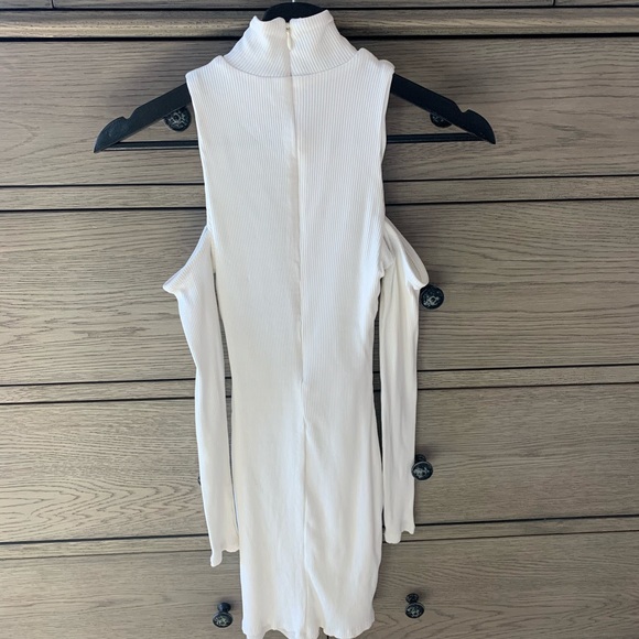 Privacy Please Open Shoulder Dress - Picture 3 of 4